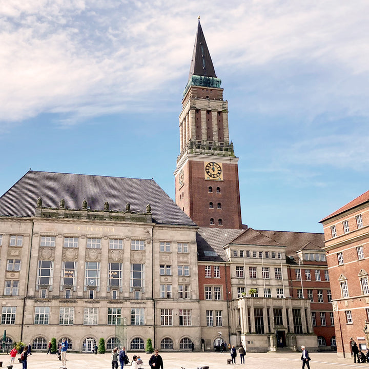 Stadtrallye in Kiel - Digitale Stadtführung - Rathaus
